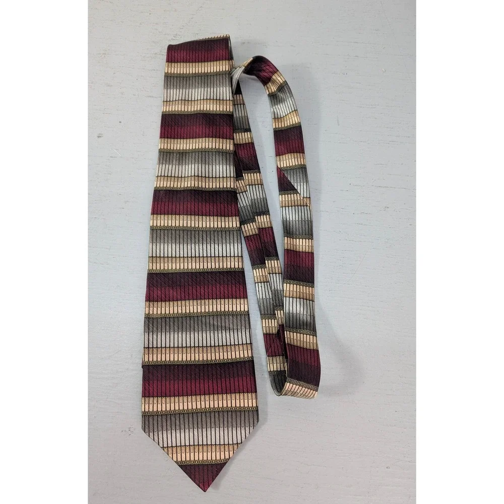 Umberto Bossi Men's All Silk Tie Roma‎ Milano Italian Hand Made Classic NEW